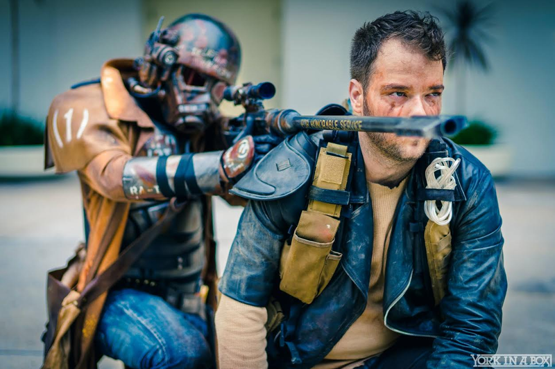 Illustration for article titled Full-Blooded Mad Max Cosplay